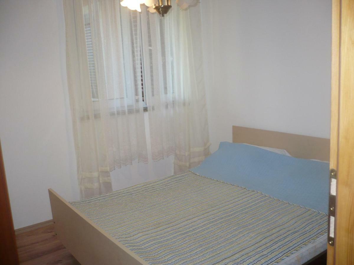 Apartmani Vitkovic II Крес Екстериор снимка